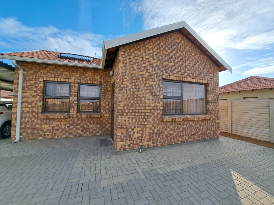 To Let 1 Bedroom Property for Rent in Hillside View Free State